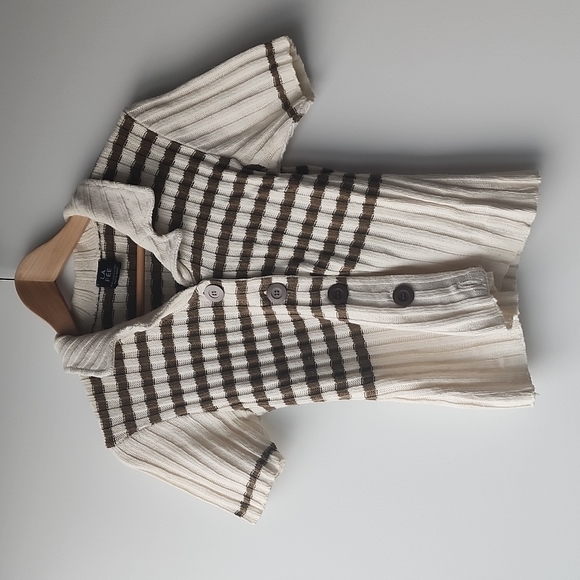 Vintage Sweaters - Vintage Made in France Crop Sweater Short Sleeve Cardigan